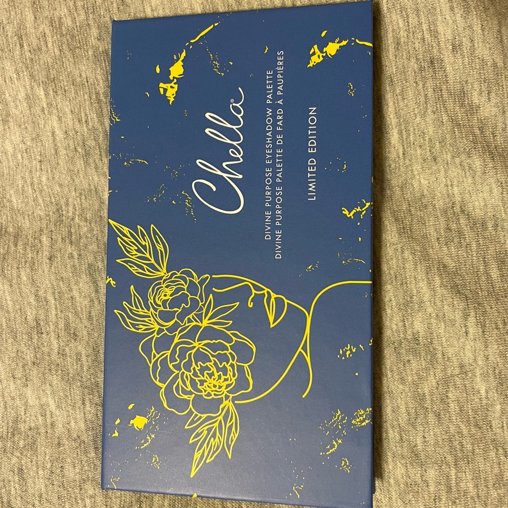 Chella eyeshadow pallet